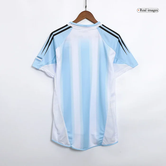 Retro 2004/05 Argentina Home Soccer Jersey - Image 4
